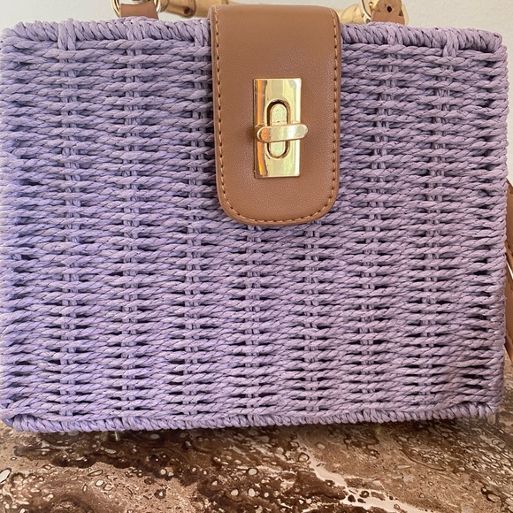 Gorgeous Crossbody Bag Handmade in Ecuador - Picture 3 of 4